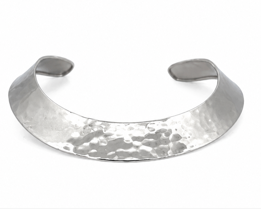 The Hammered Horizon Necklace