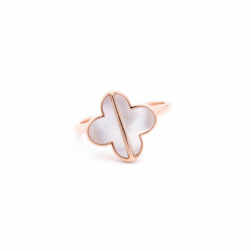 The Clover Aura Ring