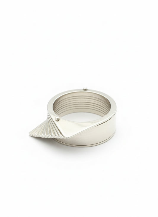 The Linea 3D Ring