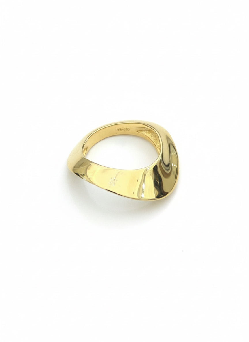 The Golden Loop Ring