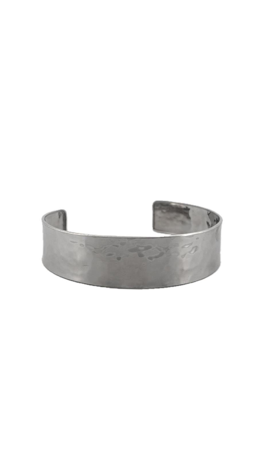 The Silent Arc Necklace